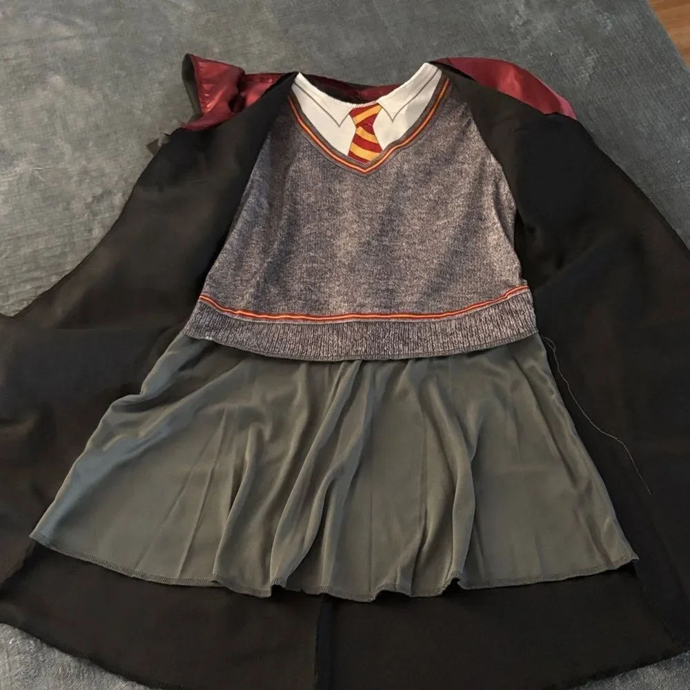 Harry Potter Warner Bros. Red and Gray Harry Potter Costume Gryffindor